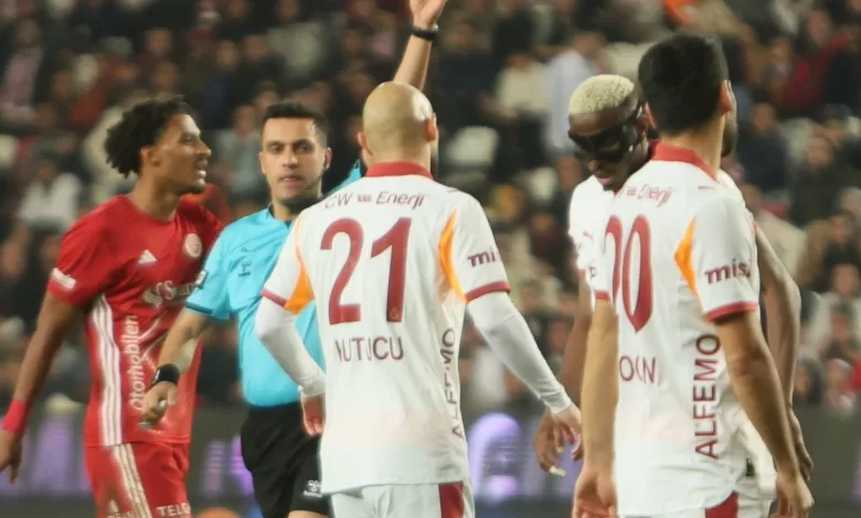 Victor Osimhen cezalı duruma düştü 1 victor osimhen cezali duruma dustu 1a424699c26c |