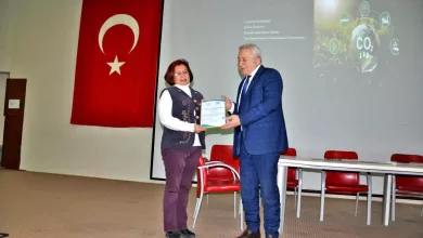 15 eylul mustafa capkan ilkokuluna mavi yesil okul etiketi 281ee01808aa |