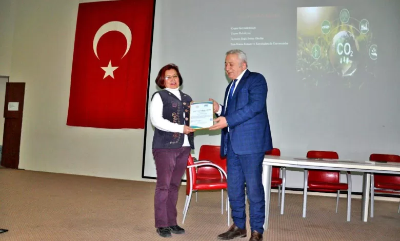 15 eylul mustafa capkan ilkokuluna mavi yesil okul etiketi 281ee01808aa |