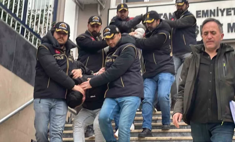 arnavutkoyde aracta ceset bulunmustu korkunc cinayetin detaylari ortaya cikti 9113ab67182c |