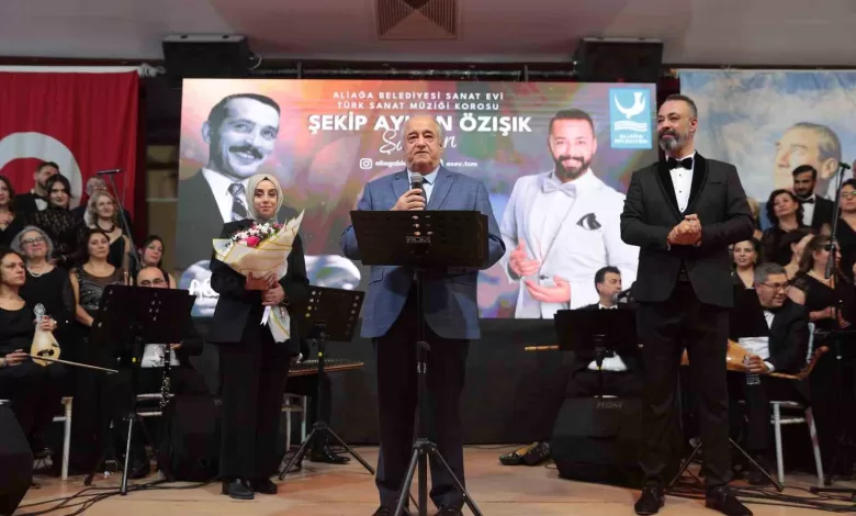 ASEV TSM Korosu, Şekip Ayhan Özışık eserleriyle sahne aldı 1 asev tsm korosu sekip ayhan ozisik eserleriyle sahne aldi efa3758c206e |