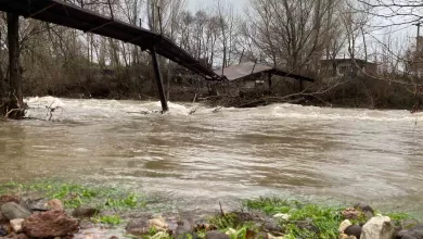 ayvacikta siddetli yagis cay ve dere tasti yollar ve tarim arazileri sular altinda kaldi 56c667b81817 |