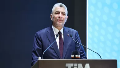 bakan bolat ihracatta 400 milyar dolar sinirina dayandik 21a9f9865c93 |