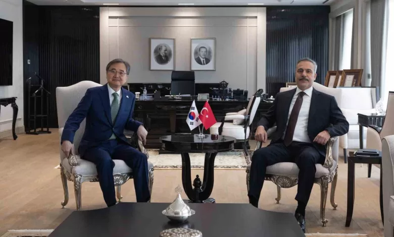 Bakan Fidan, Koreli mevkidaşı Cho Hyun ile görüştü 1 bakan fidan koreli mevkidasi cho hyun ile gorustu cb3a75713145 |