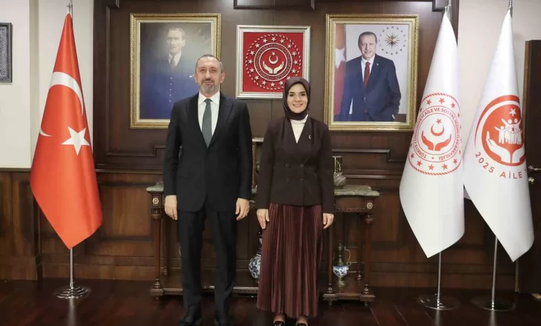 Bakan Göktaş, Cumhurbaşkanlığı Siber Güvenlik Başkanı Önal ile bir araya geldi 1 bakan goktas cumhurbaskanligi siber guvenlik baskani onal ile bir araya geldi 3ec7955b9736 |