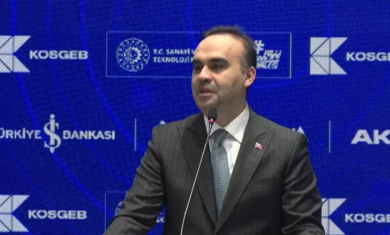 bakan kacir etrafi ates cemberiyle sarili zor bir cografyada yer alan turkiye istikrar ve guven adresi olarak firtinalara gogus geriyor eeed14bec248 |