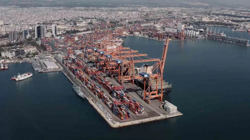 bakan uraloglu aralik ayinda 498 milyon ton yuk elleclendi ca9ba539ce3f |