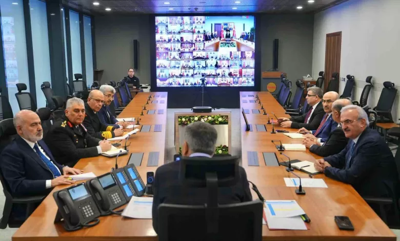 Bakan Yerlikaya, 81 ilin valisi ile çevrim içi Koordinasyon Toplantısı gerçekleştirdi 1 bakan yerlikaya 81 ilin valisi ile cevrim ici koordinasyon toplantisi gerceklestirdi 9133d129ad34 |