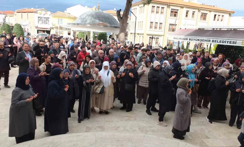 balikesirde umreciler dualarla ugurlandi 261407cabbb1 |