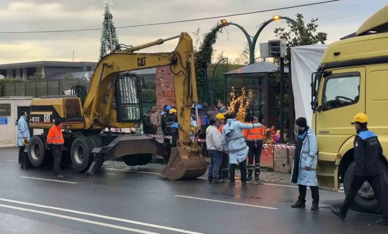 Beşiktaş’taki ünlü gece kulübünün kaçak bölümleri yıkılıyor 1 besiktastaki unlu gece kulubunun kacak bolumleri yikiliyor abf30f4d224c |