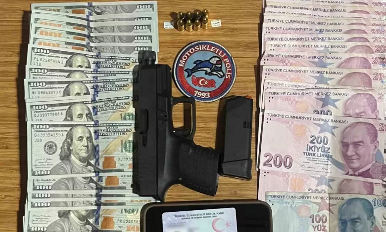 beyoglunda suphe uzerine durdurulmak istenen supheli firari cikti f2daed16bfb6 |