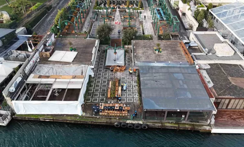 bogaz hattinda yikimlar suruyor besiktastaki unlu gece kulubunun kacak kisimlari yikildi ddec02b4d7a5 |