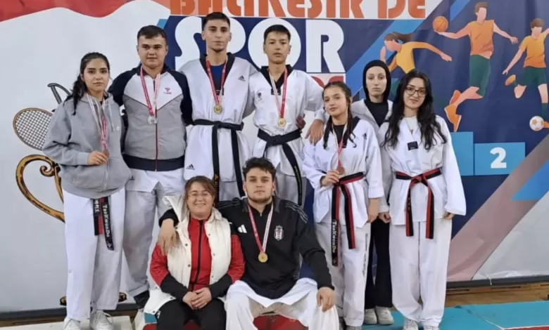 burhaniyenin gururu oldular f6ed8f0754c9 e1768396290478 |