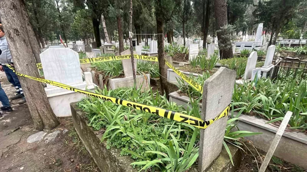 bursada izinsiz defnedilen bebek savciligi harekete gecirdi 59923237ea34 |