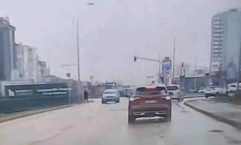 bursada ters yone giren otomobil panige neden oldu 187106a1fa04 |