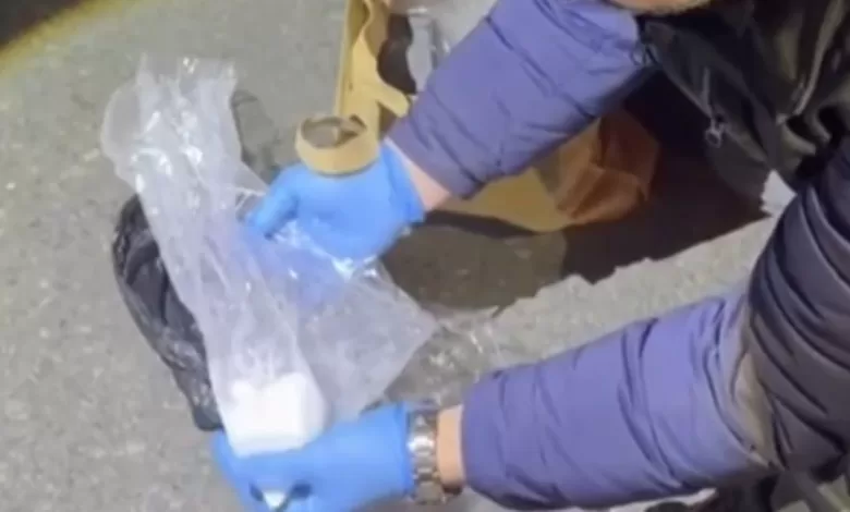 Bursa’da zehir tacirlerine operasyon: Kokain ve çok sayıda silah ele geçirildi 1 bursada zehir tacirlerine operasyon kokain ve cok sayida silah ele gecirildi 430f74ea15ed |