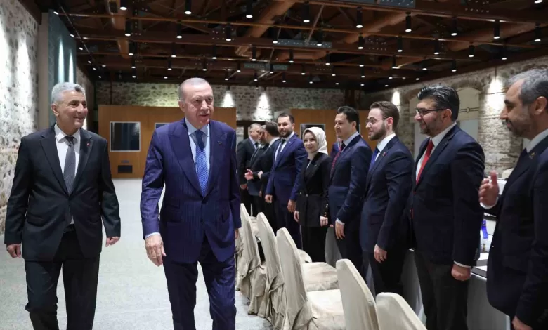 cumhurbaskani erdogan is adamlari heyetini kabul etti e68c2849ab88 |