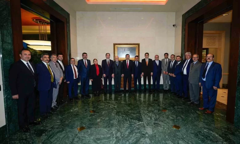 Cumhurbaşkanı Yardımcısı Yılmaz: "Avrupa’dan gelen Ezidi toplumu temsilcilerini Cumhurbaşkanlığı Külliyesi’nde misafir ettik" 1 cumhurbaskani yardimcisi yilmaz avrupadan gelen ezidi toplumu temsilcilerini cumhurbaskanligi kulliyesinde misafir ettik 027fd7da6011 |