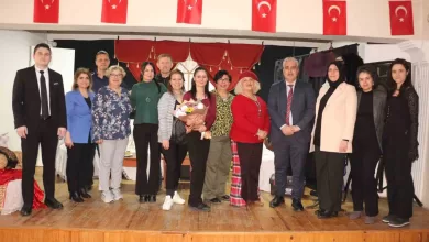 dikili umut tiyatrosu umut olmaya devam ediyor 5a60bcfb4c4d |