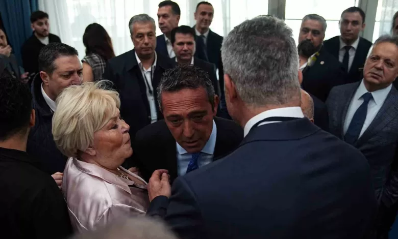 fenerbahce yuksek divan kurulu toplantisi basladi f61931ec8594 |