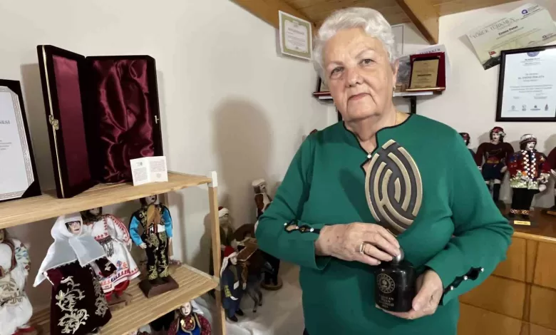 Folklorik kitre bebek sanatıyla Türkiye’nin ‘hazinesi’ oldu 1 folklorik kitre bebek sanatiyla turkiyenin hazinesi oldu 3bd42c94af86 |