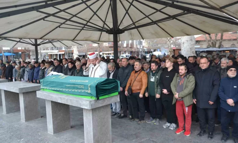 fotografin ustasi sadri varol gozyaslari ile ugurlandi 4db5145867bf |