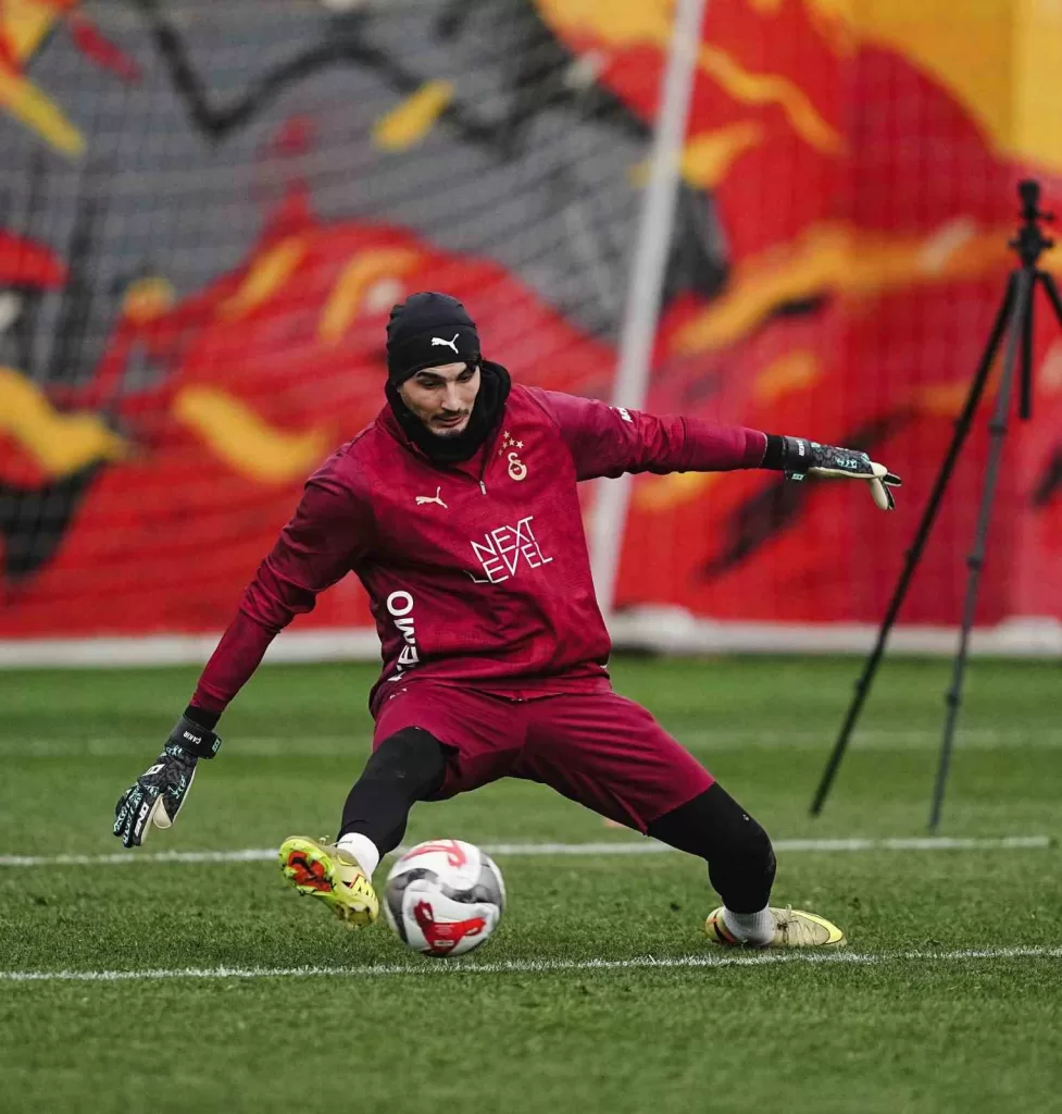 galatasaray fenerbahce derbisi hazirliklarina devam etti 451df03001c5 |