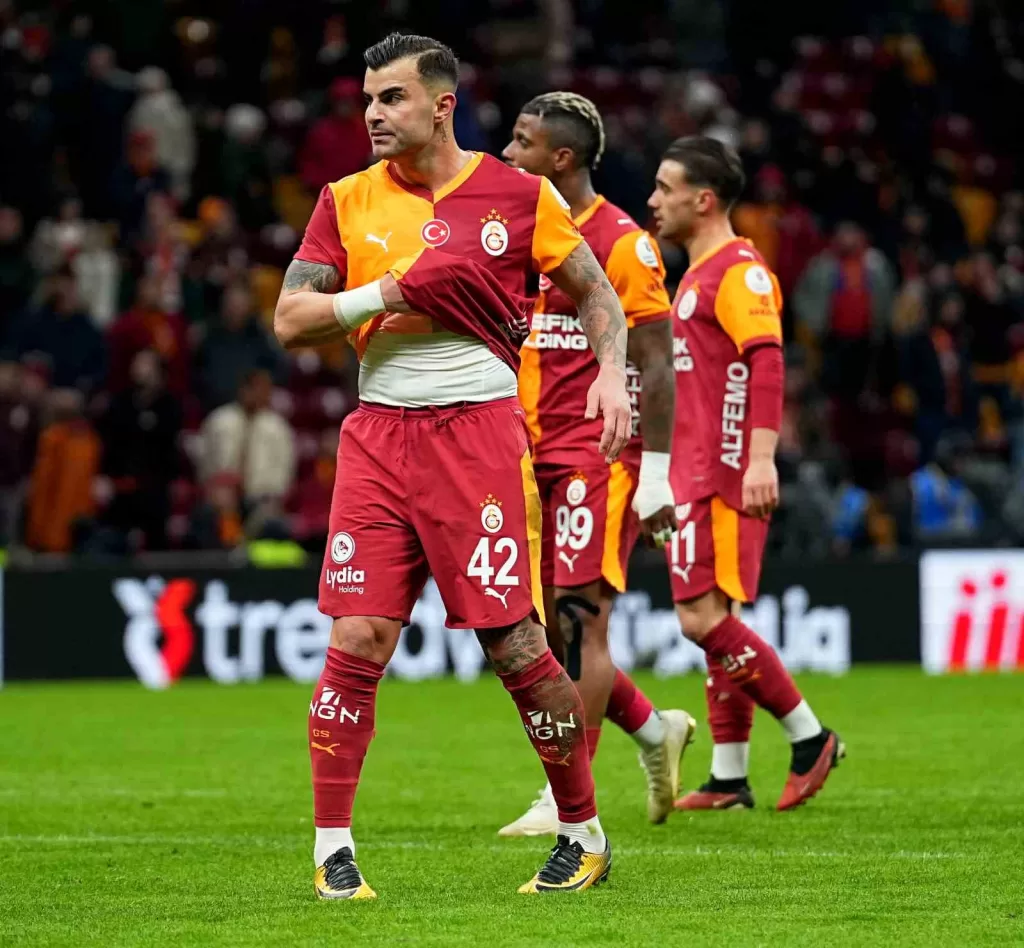 galatasaray ligde 4 kez berabere kaldi e7215f5b121a |