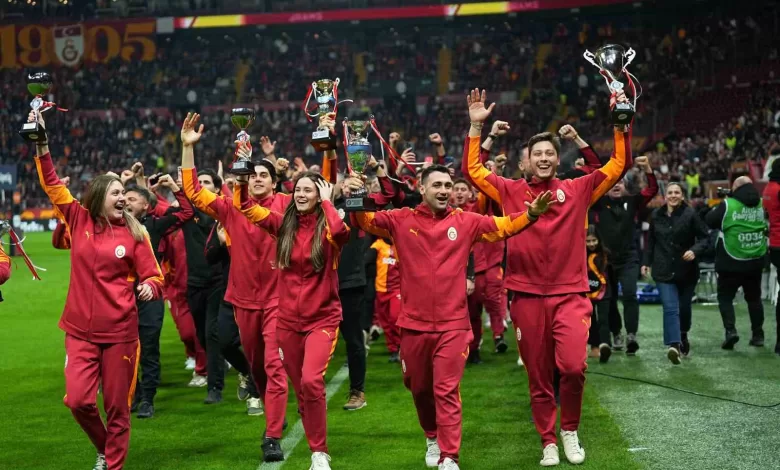 galatasarayda 2 degisiklik c803a3a579ac |