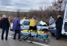 gonende iki otomobil carpisti 6 yarali b40dd102116e |