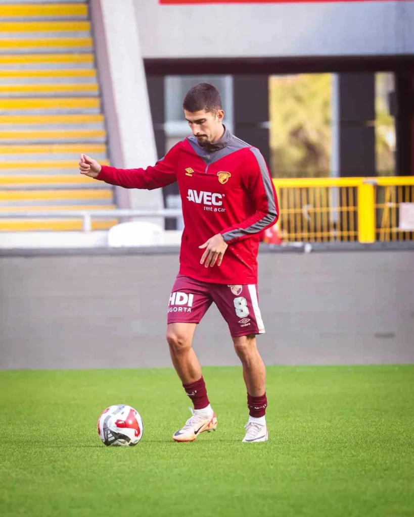 goztepede yeni transfer alexis antunes sakatlandi 3cfbf2d30e37 |