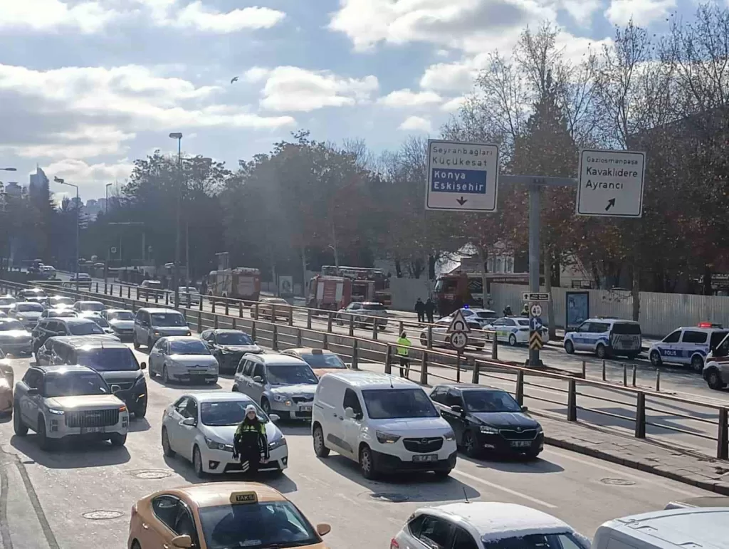 icisleri bakanligi yerleskesinde konteyner yangini b90fe360a065 |