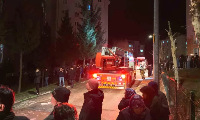 inegolde ev yangini 1i cocuk 3 kisi dumandan etkilendi b3b05043150d |