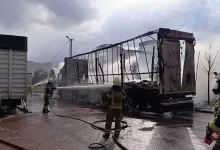 inegolde park halindeki sunger ve mobilya yuklu tir dorseleri alev alev yandi 576177003dea |