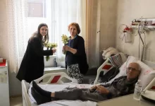 iptal edilen festivalin nergisleri hastanede yuzleri guldurdu 2e36a4e35582 |