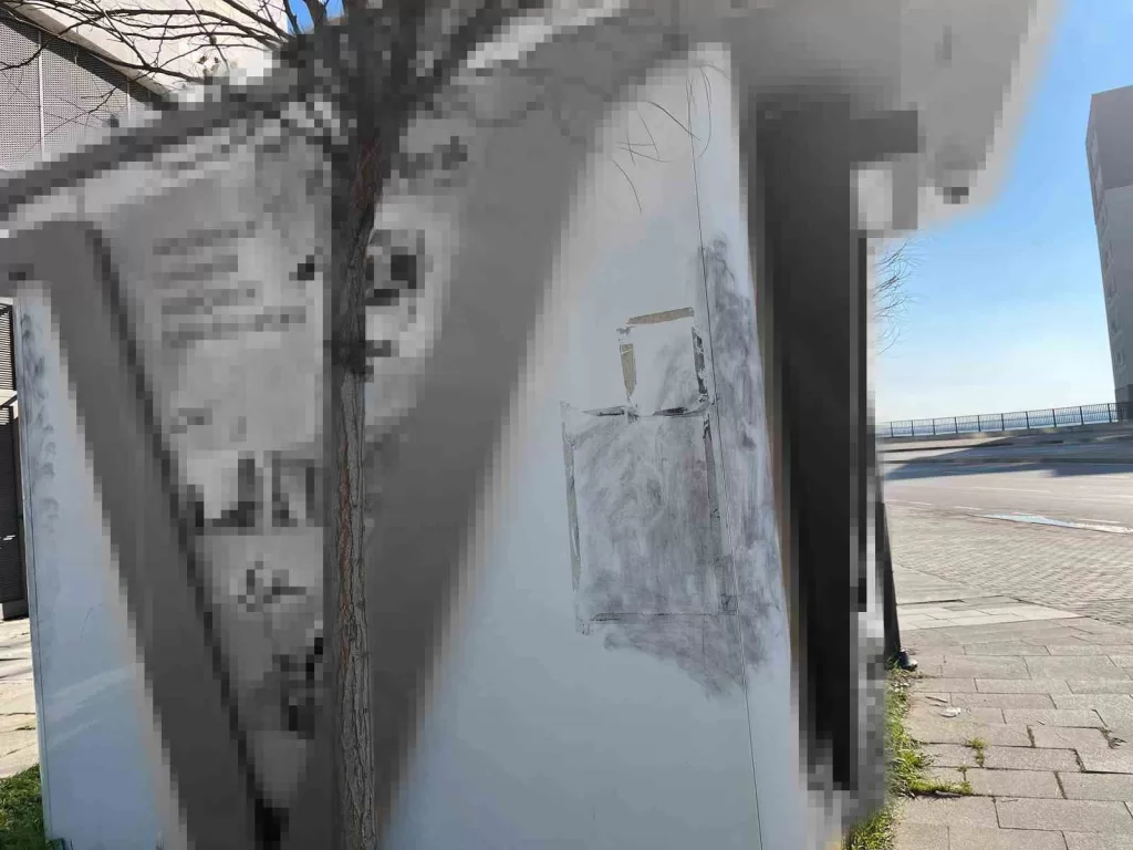 izmirde banka aracindan yuklu miktarda vurgun 5b1b882b7dcb |