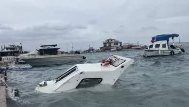 izmirde firtina ve dev dalgalar tekneleri batirdi 13ca8ddc17cc |