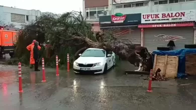 izmirde saganak ve firtina hayati felc etti 8cf9c1c5cd1b |