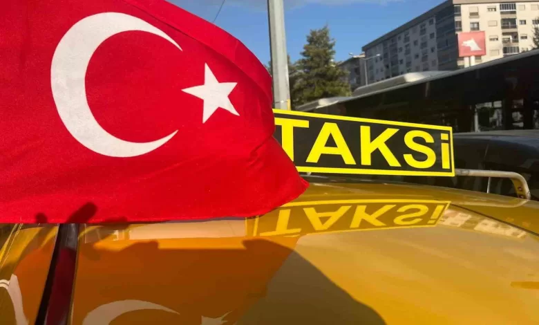 izmirde taksicilerden turk bayrakli konvoy dd1a6271a730 |