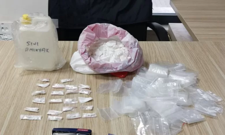 izmirde uyusturucu operasyonu 1 gozalti ef412aaa7b8b |