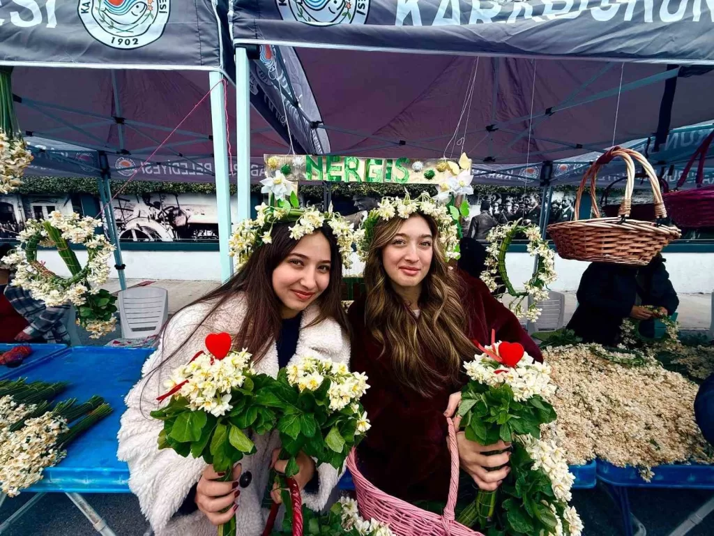 karaburunda mis kokulu nergis festivali f14642f6bd11 |