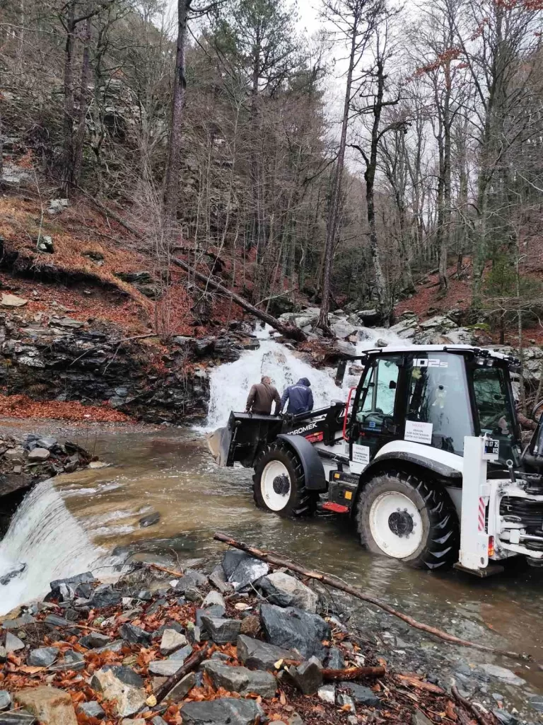 kaz daglarinda mahsur kalan 2 kisi kurtarildi 84a2295e27bb |