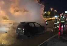 maltepede seyir halindeki otomobil alev alev yandi 77a39e0e33f7 |