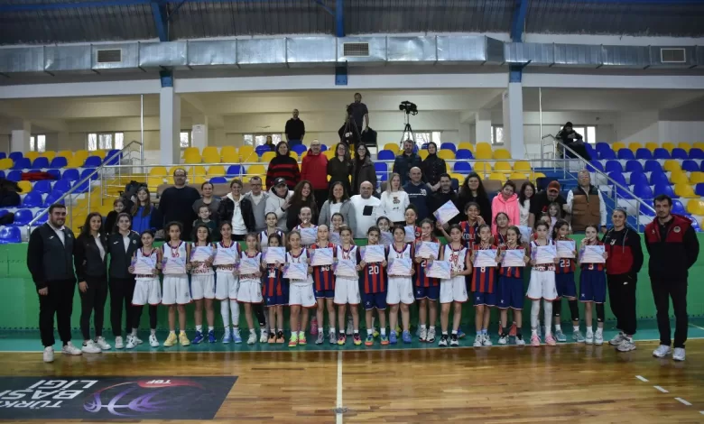 photo 6046262601068514633 w |