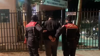 polise sahte kimlik gosteren suphelinin 128 suctan arandigi ortaya cikti 8dc3e478932f |