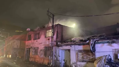 sobadan cikan yangin evi kule cevirdi 2 kisi dumandan etkilendi f0b82b88aef1 |