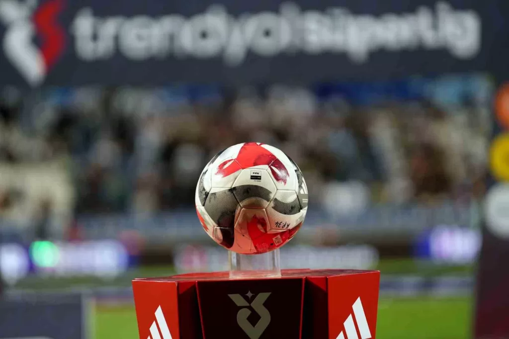 trendyol super ligde ikinci yari yarin baslayacak cbb9b8bc99e4 |