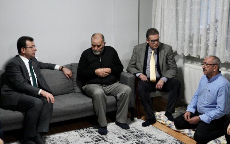 İmamoğlu'ndan Sinan Ateş'in ailesine taziye 1 53rrGT0U5841kG |