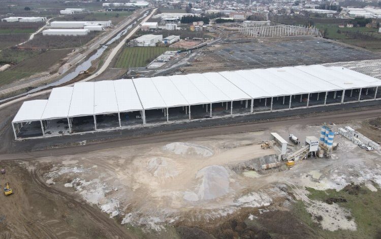 Bursa'da Yıldırım Lojistik Merkezi'nde yol yarılandı 1 65krG14UG9r7T1 |