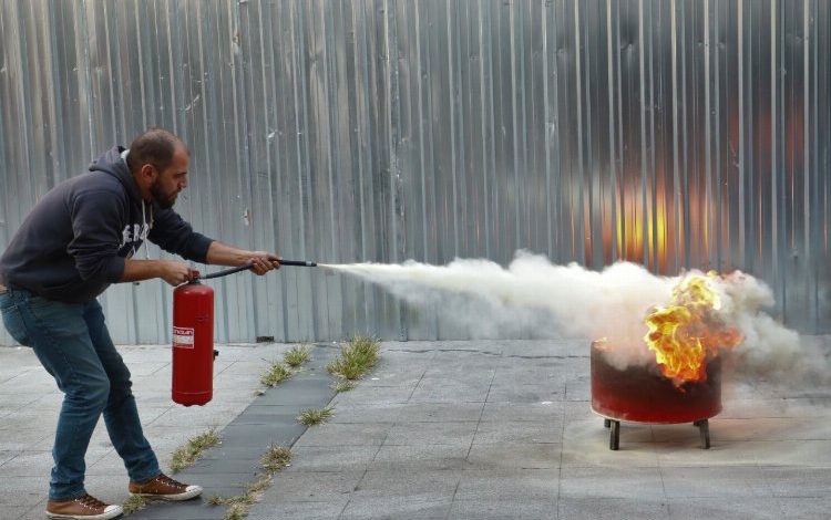 Kocaeli İzmit'te belediye personeline yangın eğitimi 1 7GGr8k33rU7T90 |